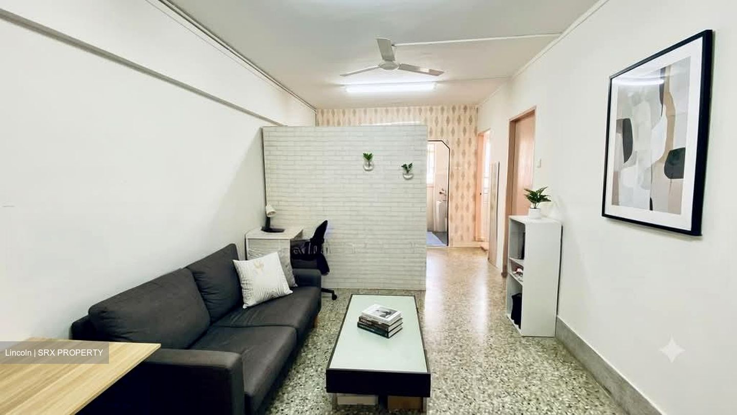 Blk 341 Jurong East Avenue 1 (Jurong East), HDB 3 Rooms #581066391